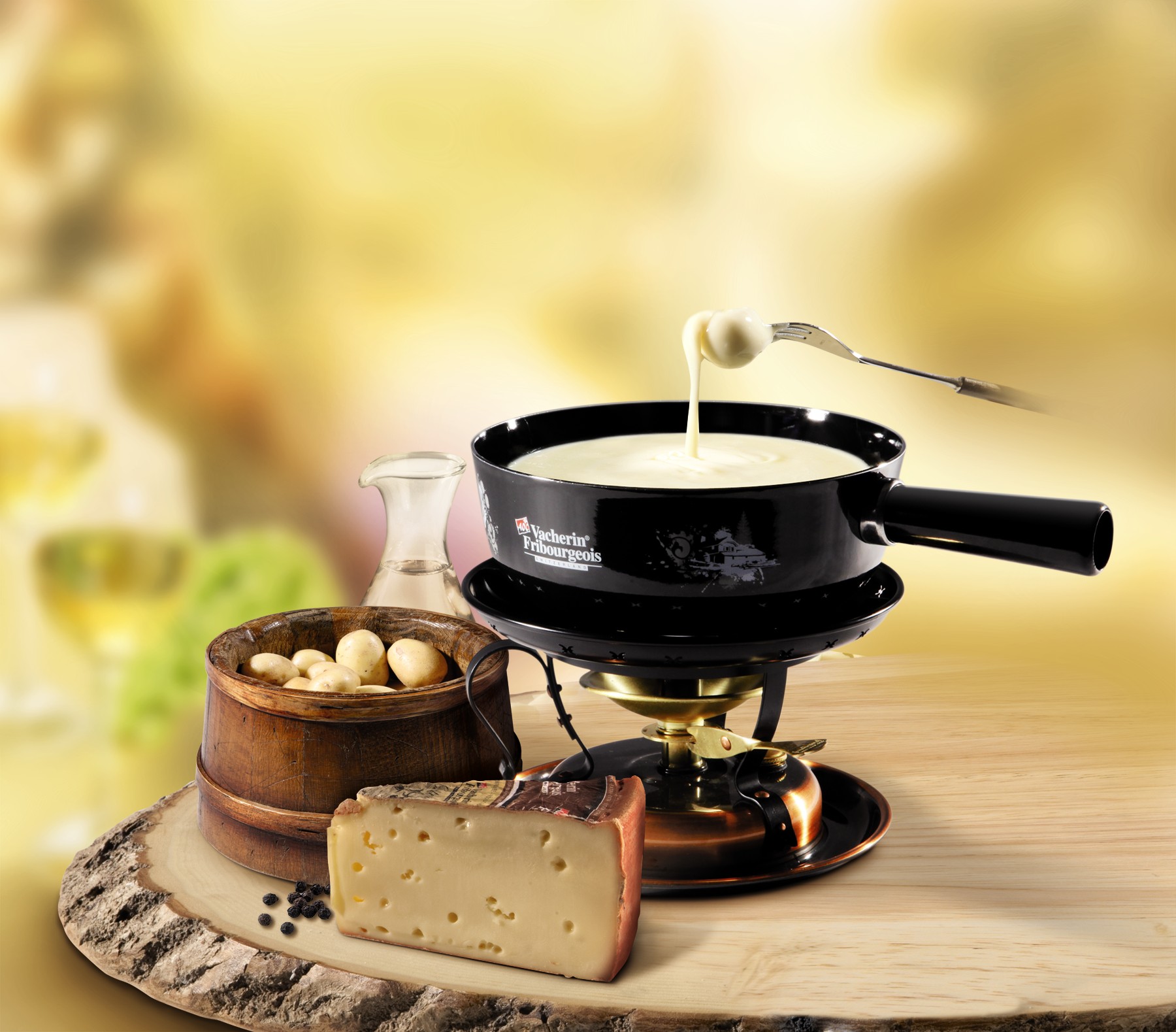 Juego de queso suizo de fondue en caja de regalo, incluye nuestra receta de  fondue de chefs, doblando los distintos sabores de tres quesos clásicos de